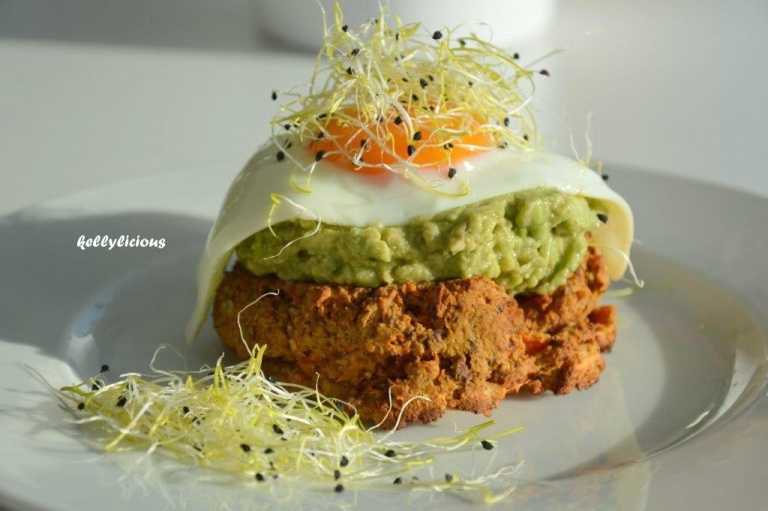 Veggieburger met spiegelei - kellylicious.be